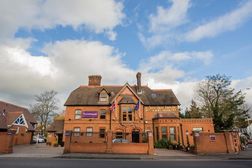 Harefield Manor Hotel Romford Extérieur photo