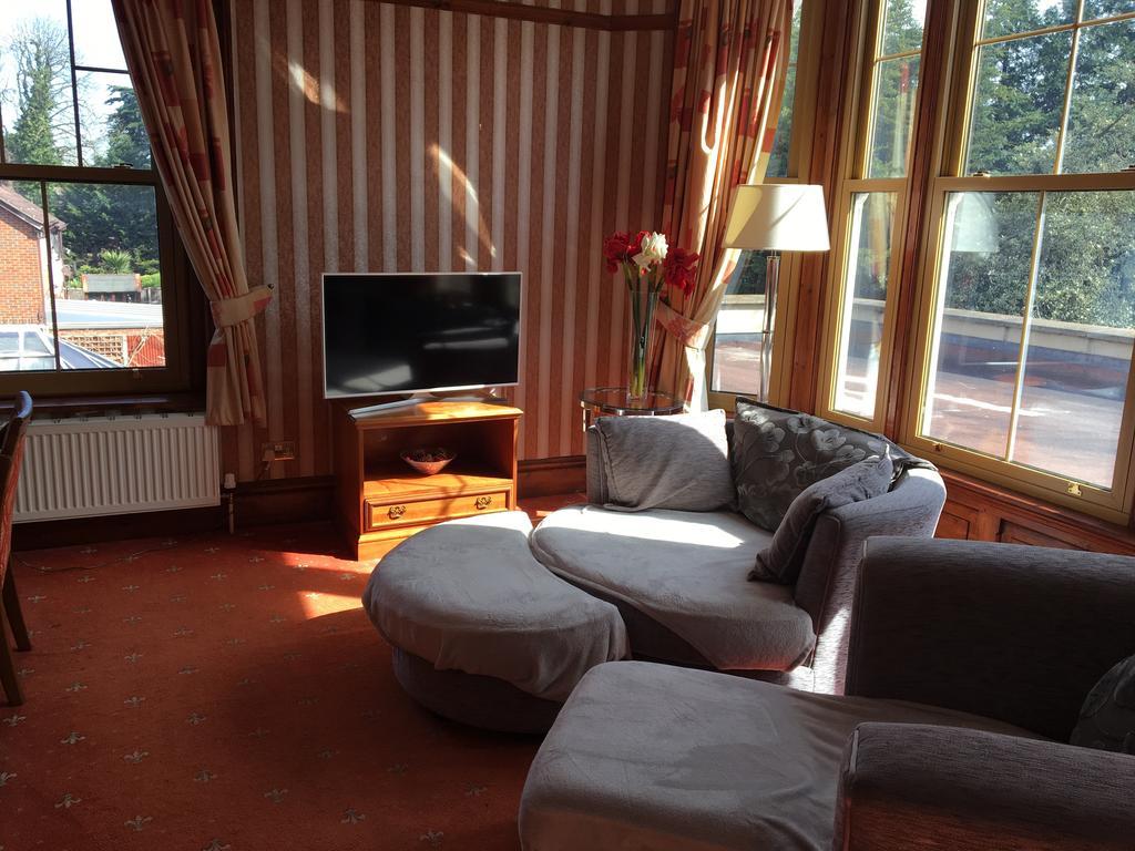 Harefield Manor Hotel Romford Extérieur photo