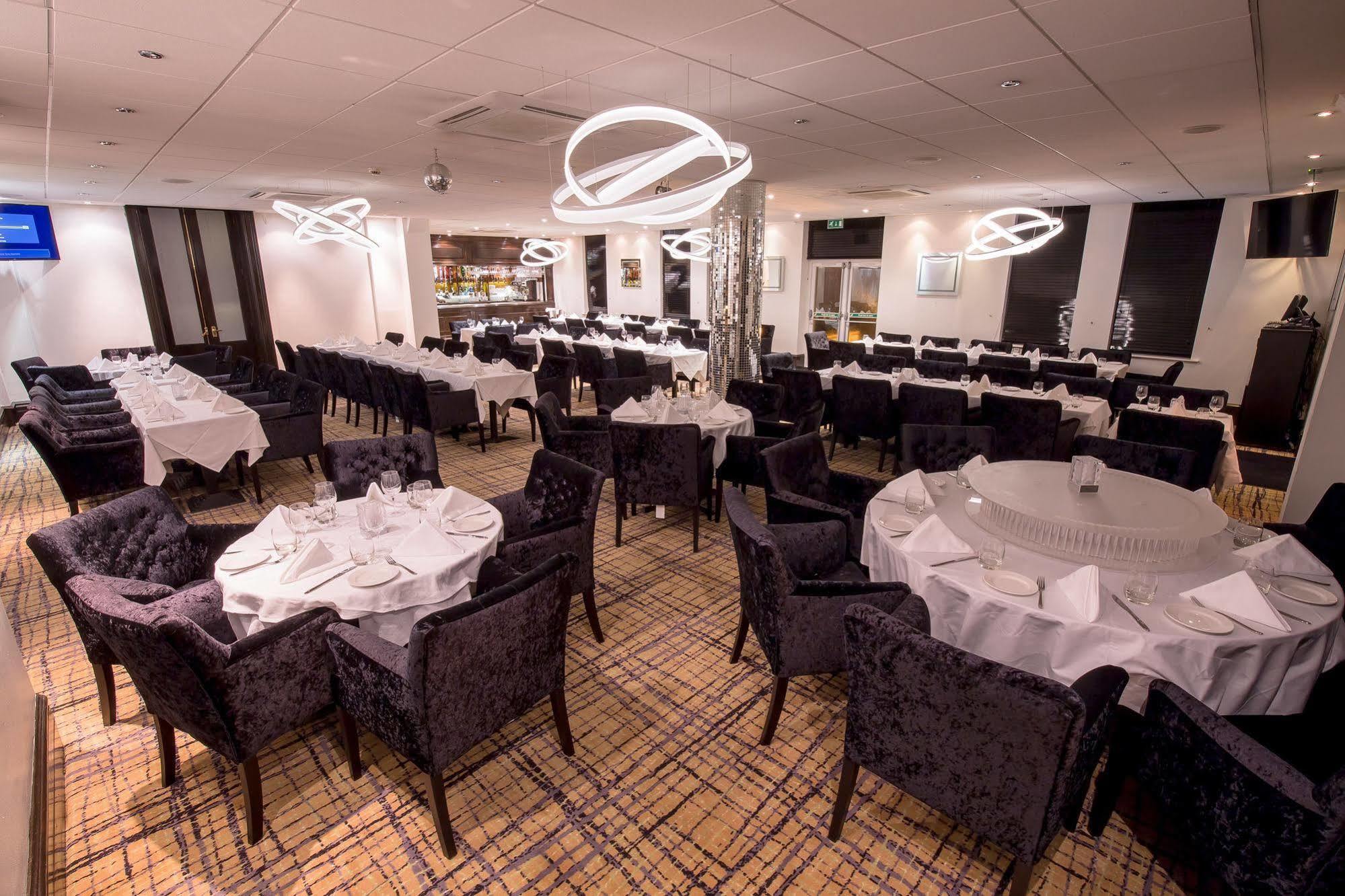 Harefield Manor Hotel Romford Extérieur photo