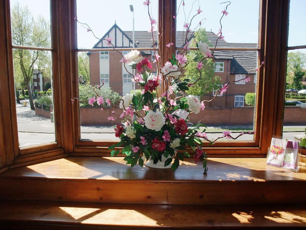 Harefield Manor Hotel Romford Extérieur photo